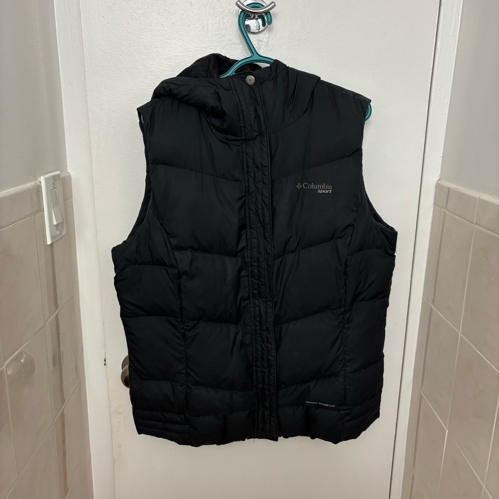Vintage Columbia Sport Women’s Insulated Sleeveless Puffer Vest Hood Omni-Shield